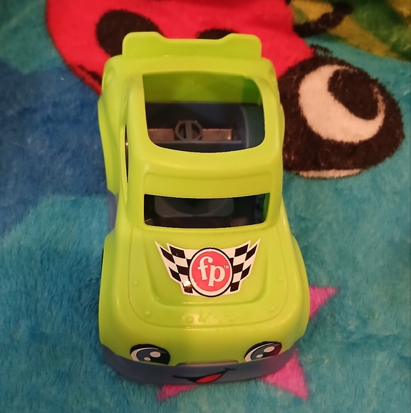 Fisher price little people #2 race car driver - Picture 3 of 8